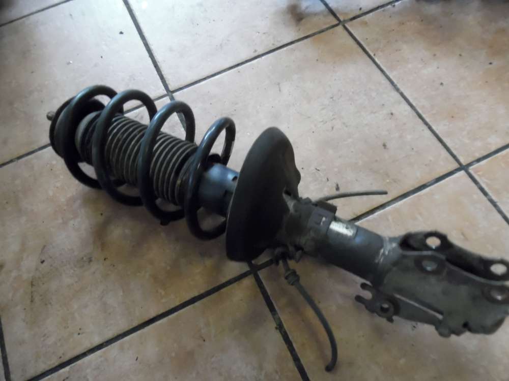VW Golf III / IV Cabrio Federbein Stodmpfer Vorne Rechts  