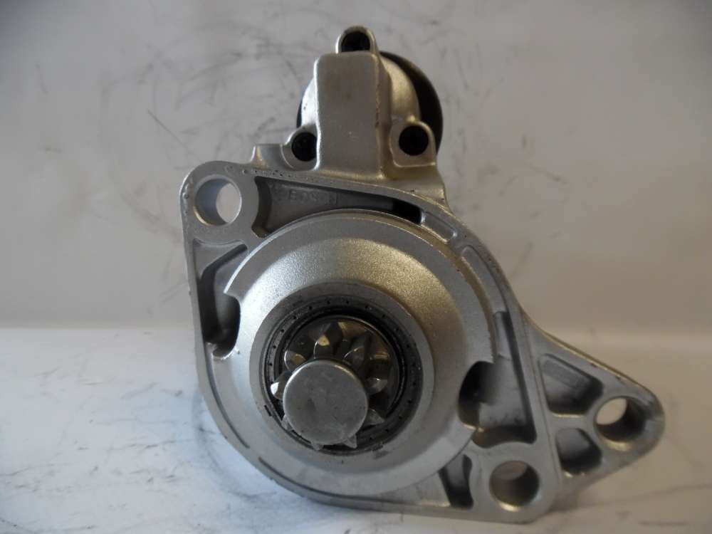 Anlasser Starter 1.8KW  VW Audi Ford Seat 020911023P Bosch 0001125005 