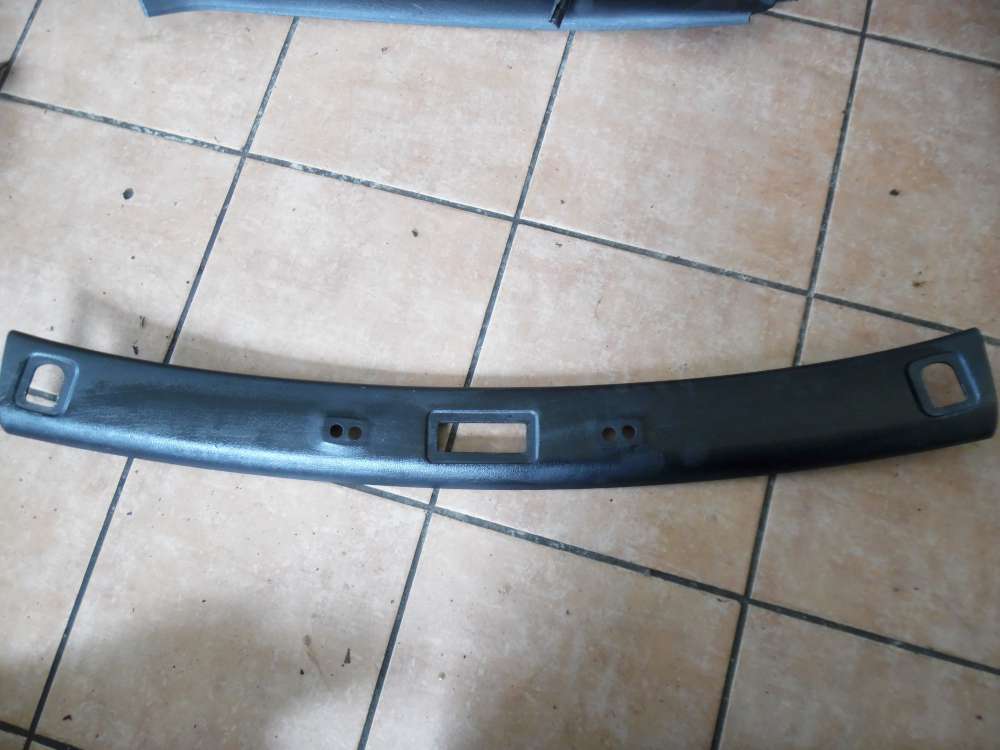 VW Golf III / IV Cabrio A-Sule Verkleidung Windschutzscheibe 1E0867360