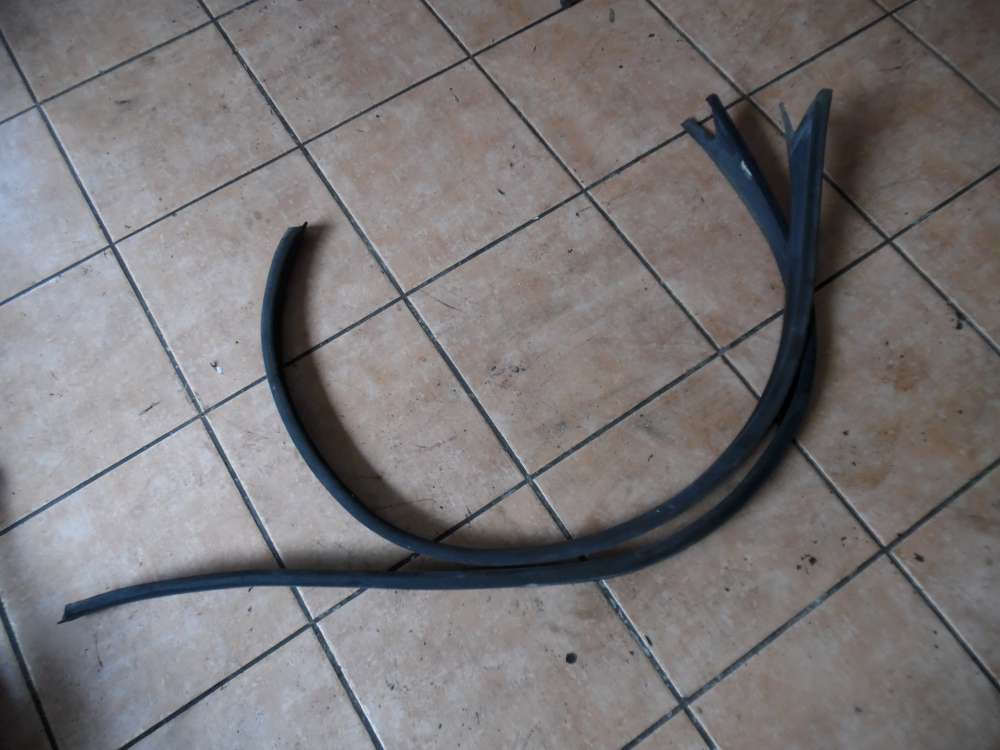 VW Golf IV 3-Trer Dachdichtung Dichtung Dachleiste oben Rechts / Links