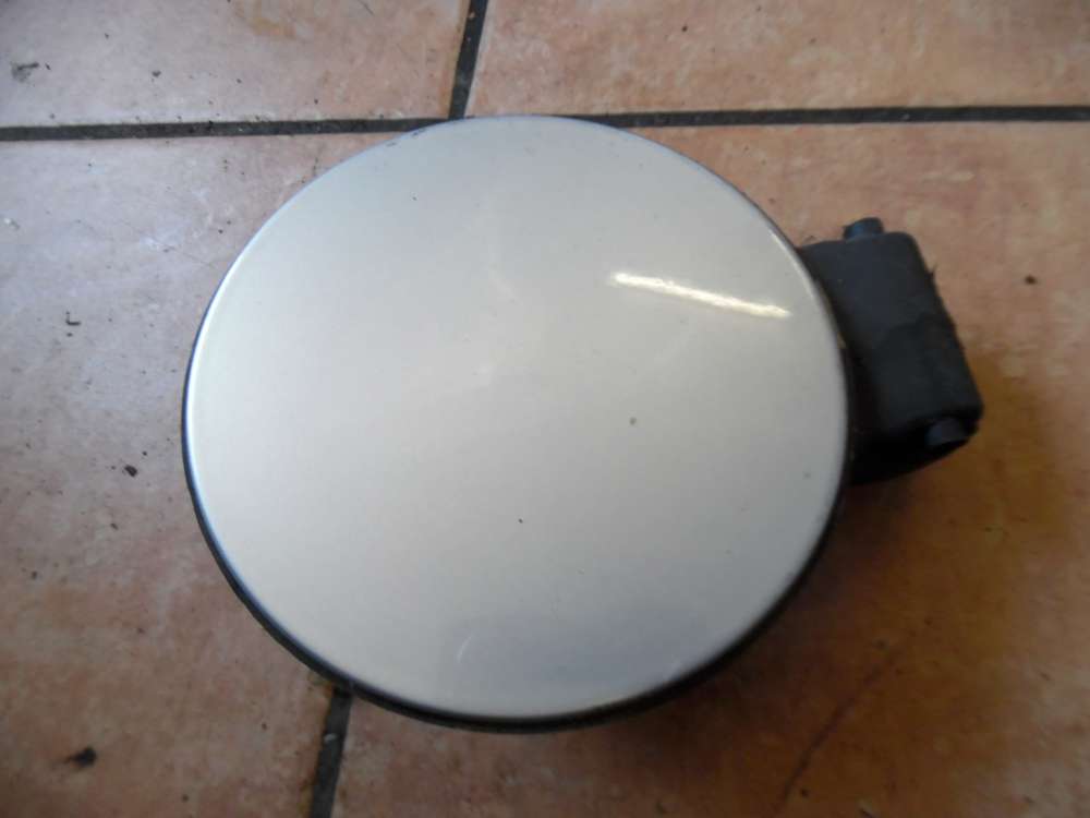 VW Golf IV 1J Tankklappe Tankdeckel 1J0010241Silber : LB7Z