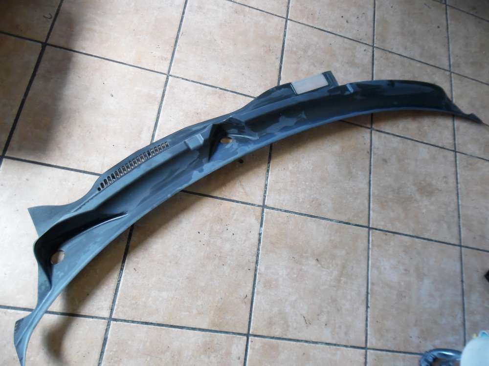 VW Golf IV 1J Wasserabweiser Windlauf Abdeckung 1J1819415B