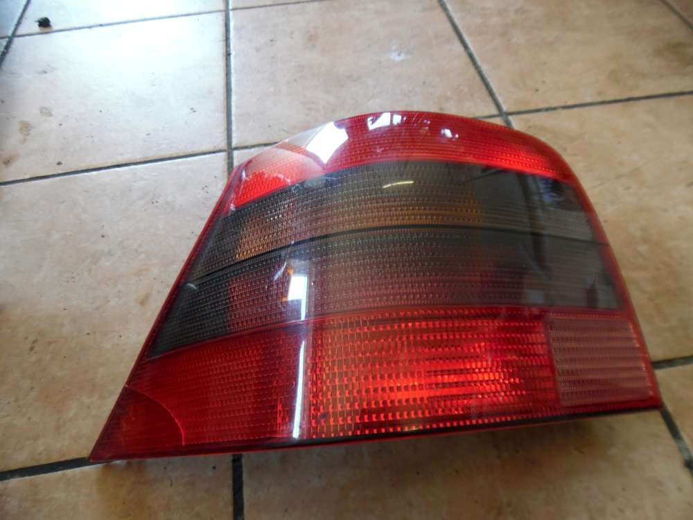 VW Golf IV Heckleuchte Rckleuchte Links 1J6945111S