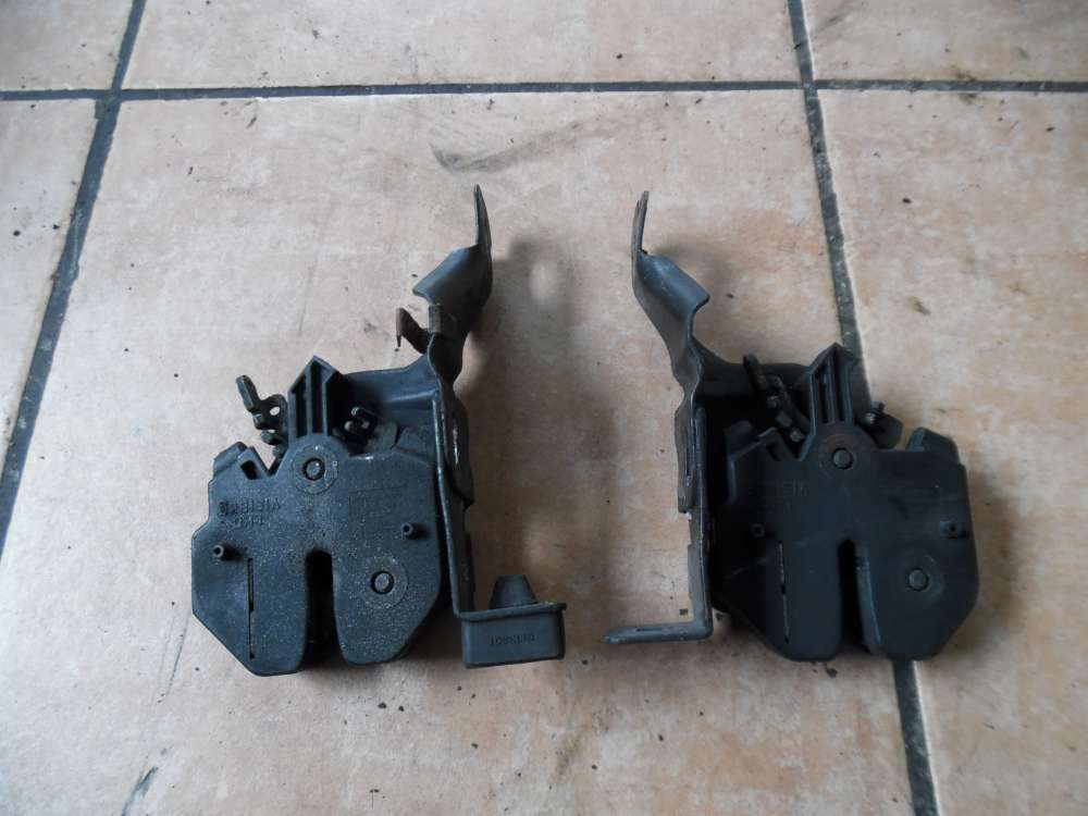 Volvo 850 Motorhaubeschloss Rechts / Links 9132310