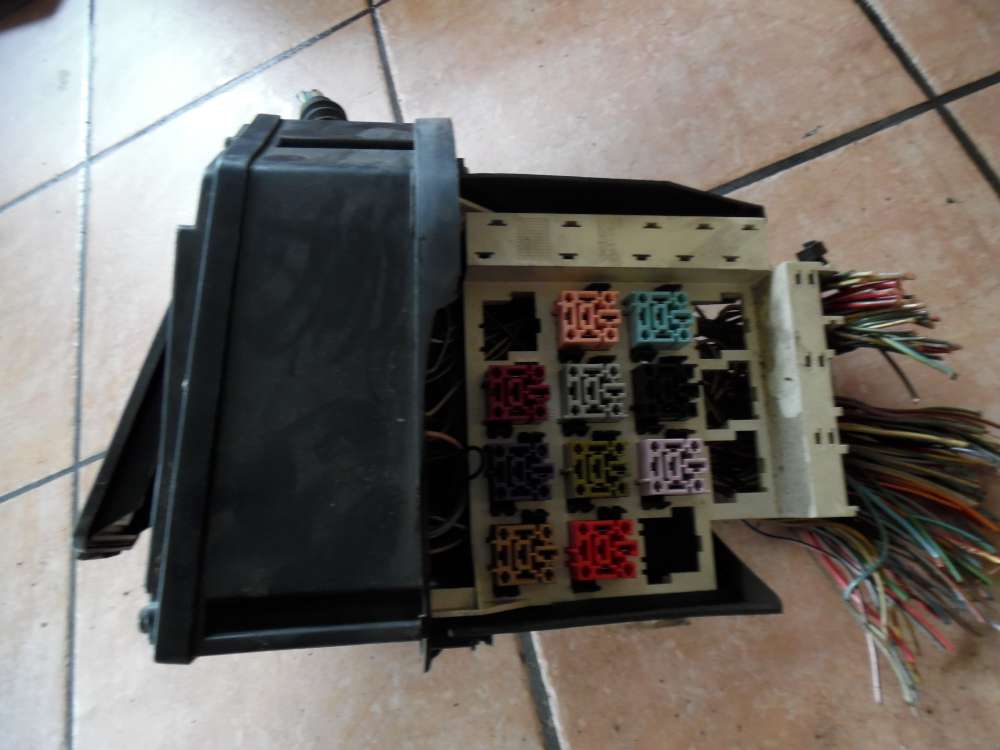 Volvo 850 Sicherungskasten 3515123