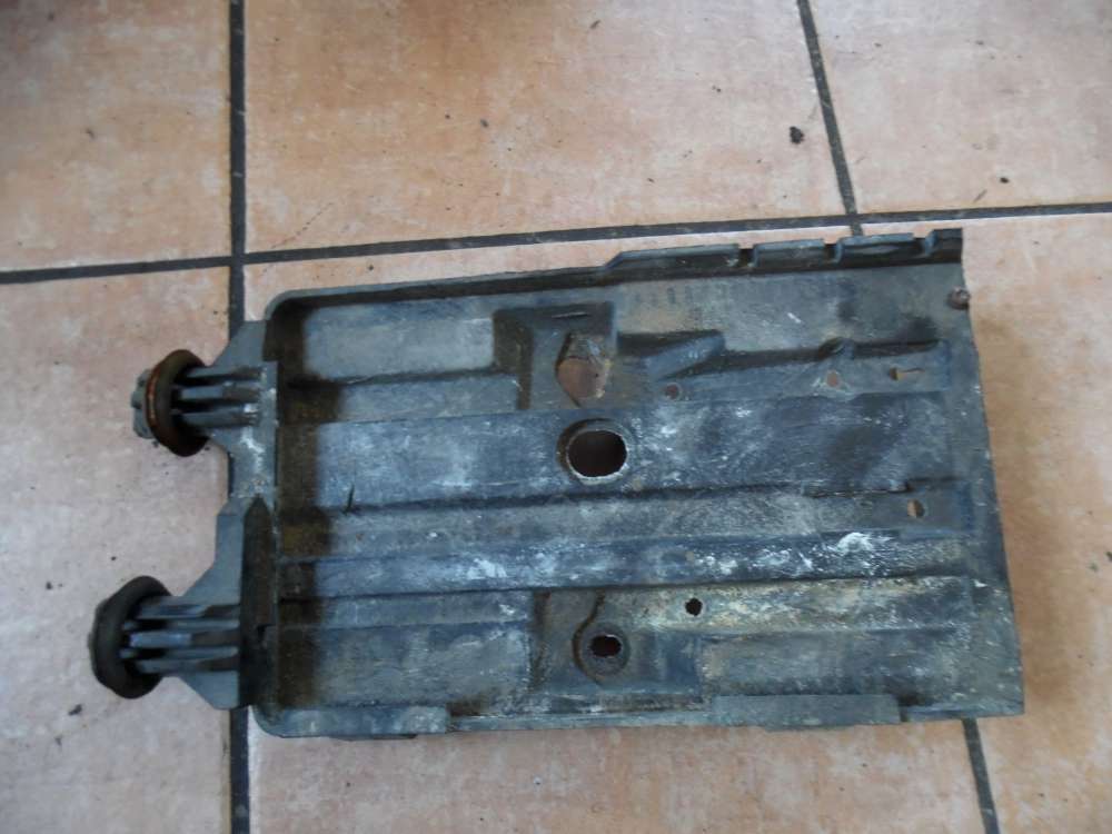 Volvo 850 Batterietragblech Batterietrger 6800401