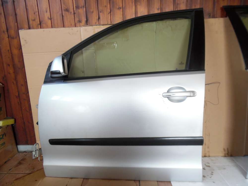 VW Polo 9N Tr Vorne Links silber Farbcode : LA7W