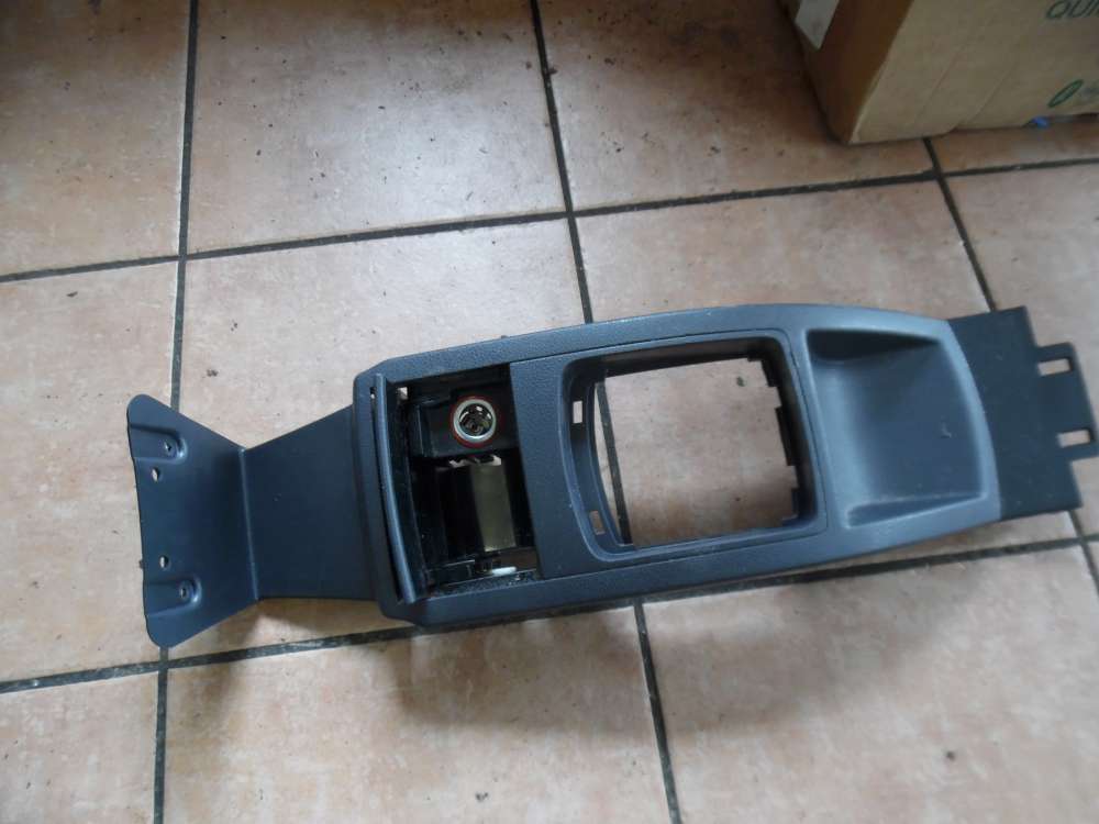 VW Polo 9N Mitteltunnel Aschenbecher Zigarettenanznder 6Q1857961