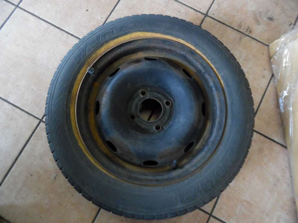 1x Stahlfelgen mit Winterreifen 175/65 R14 82T Yokohama 5,5Jx14H2  ET24