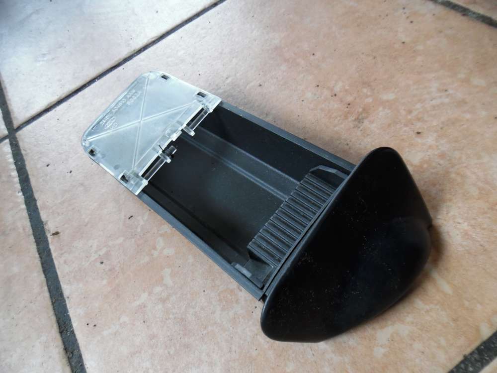Ford Focus I Aschenbecher Vorne Mitte 2M5XA04810