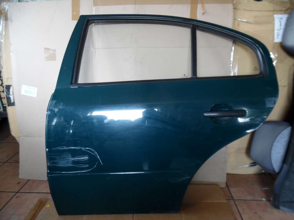 Skoda Octavia 1U Limousine Tr Hinten Links grn : 5550 