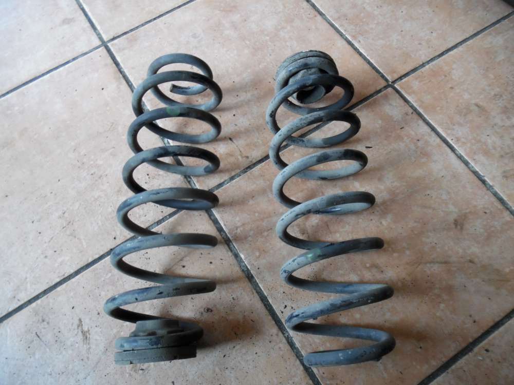Skoda Octavia 1U Fahrwerksatz Federn Hinten
