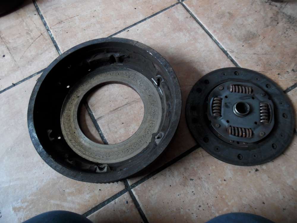 Skoda Octavia 1U Schwungscheibe Schwungrad 027105273D