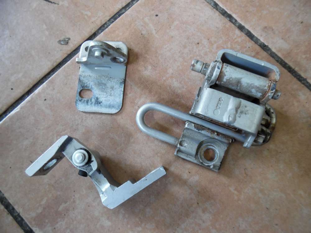 VW Passat 3B Trscharnier Scharnier Vorne Links 