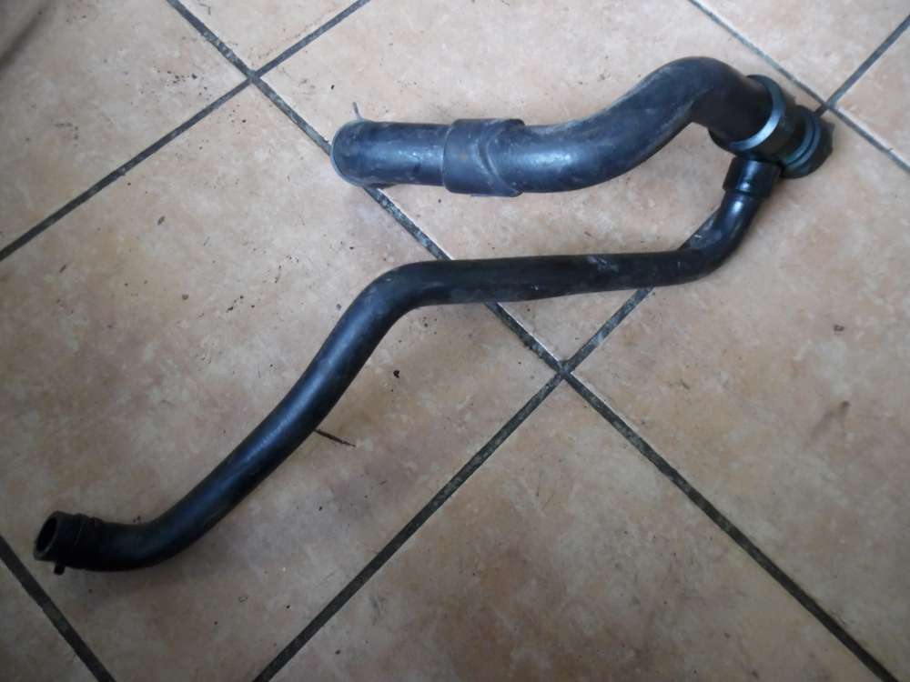 VW Passat 3B Wasserschlauch Khlwasserschlauch 8D0121055