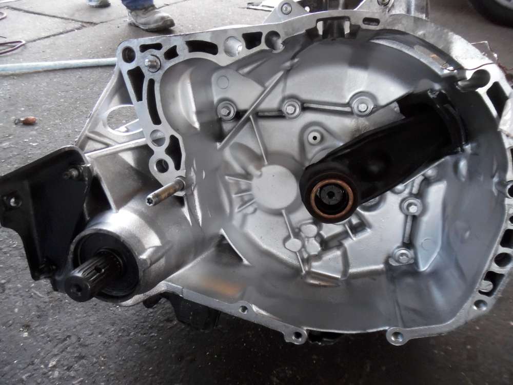 Renault Kangoo FC 1,5DCi Schaltgetriebe Getriebe 5-gang 82000050157 