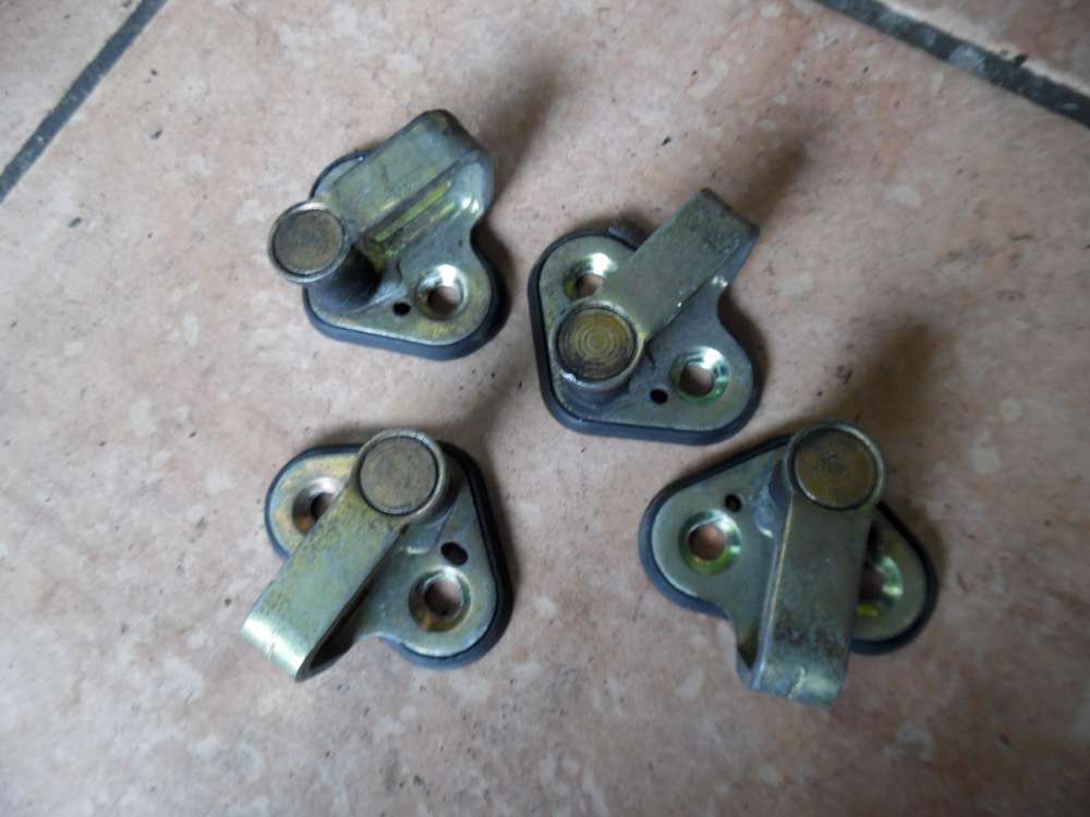 Renault Laguna I B56 T�rfanghaken Schlie�keil