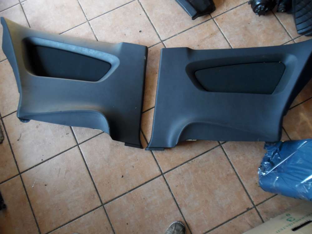 BMW E46 Compact Seitenverkleidung T�rpappe Hinten 8267083/ 8267084