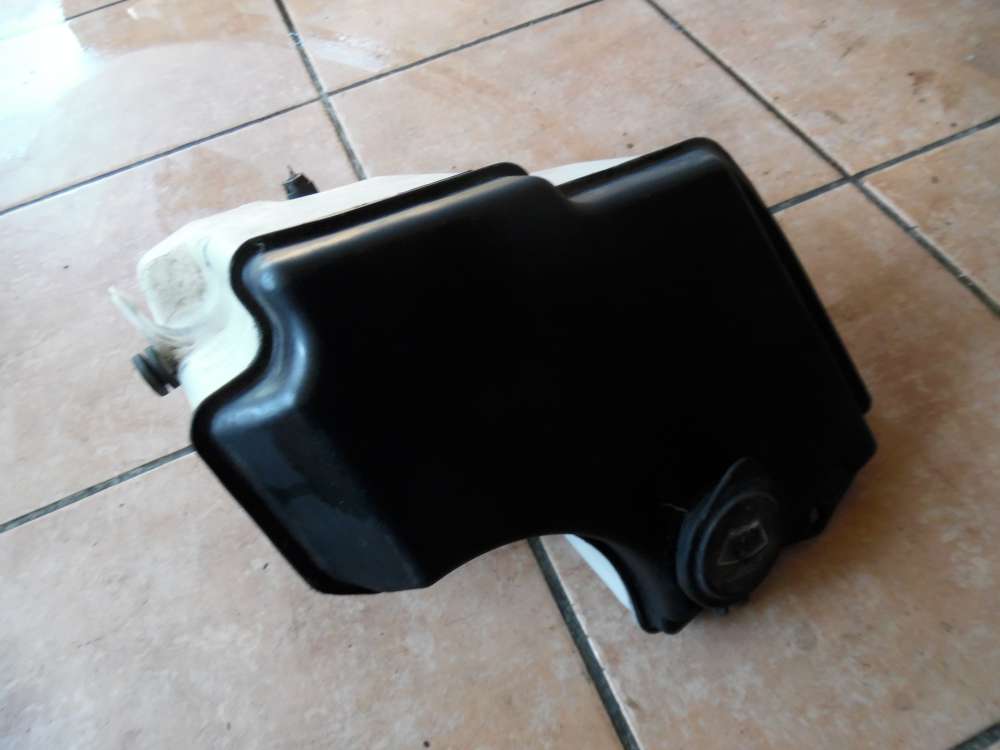 BMW E46 316ti Compact Scheibenwaschbehlter mit Pumpe 7007970