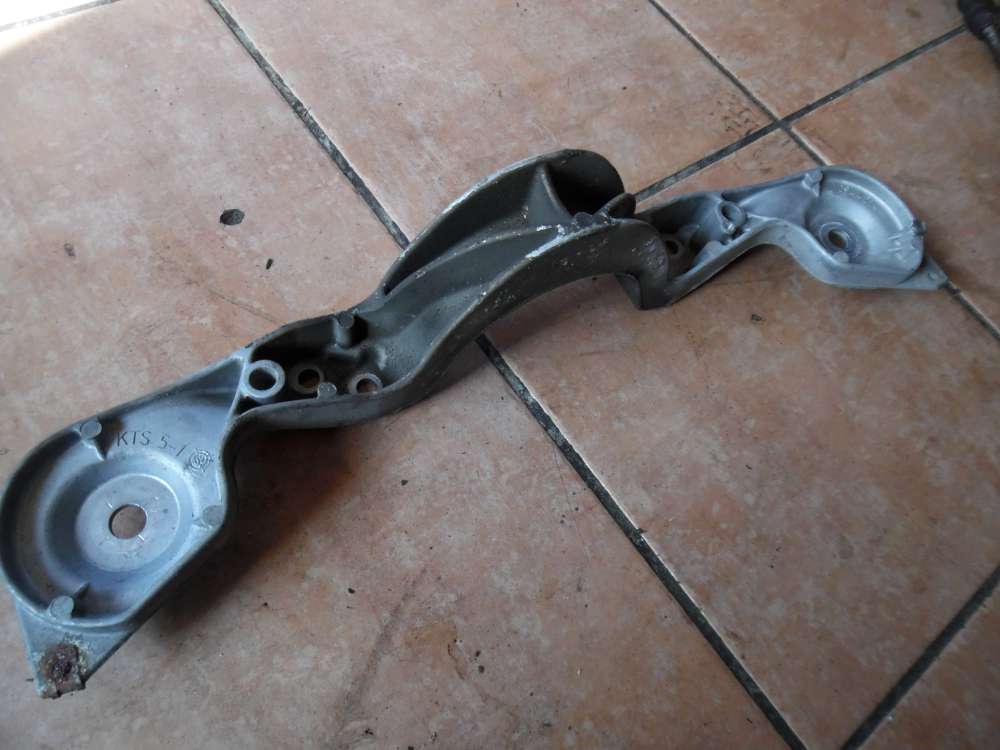 BMW E46 316ti Compact Halter Differential Hinterachse 1094421