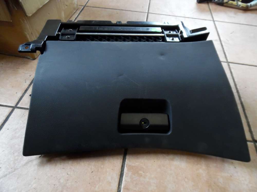 BMW E46 316ti Compact Handschuhfach Ablagefach 8203822 