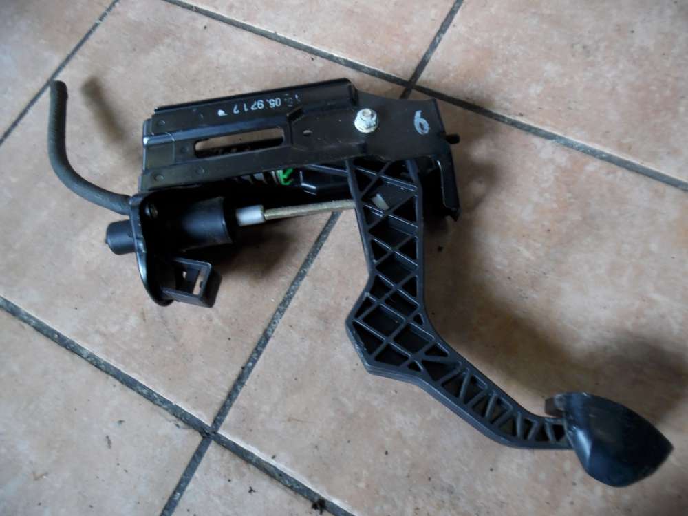 Audi A3 8L Kupplungspedal 1J1721321 
