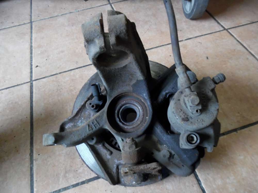 Audi A3 8L Achsschenkel Radnabe mit Bremssattel Vorne Links
