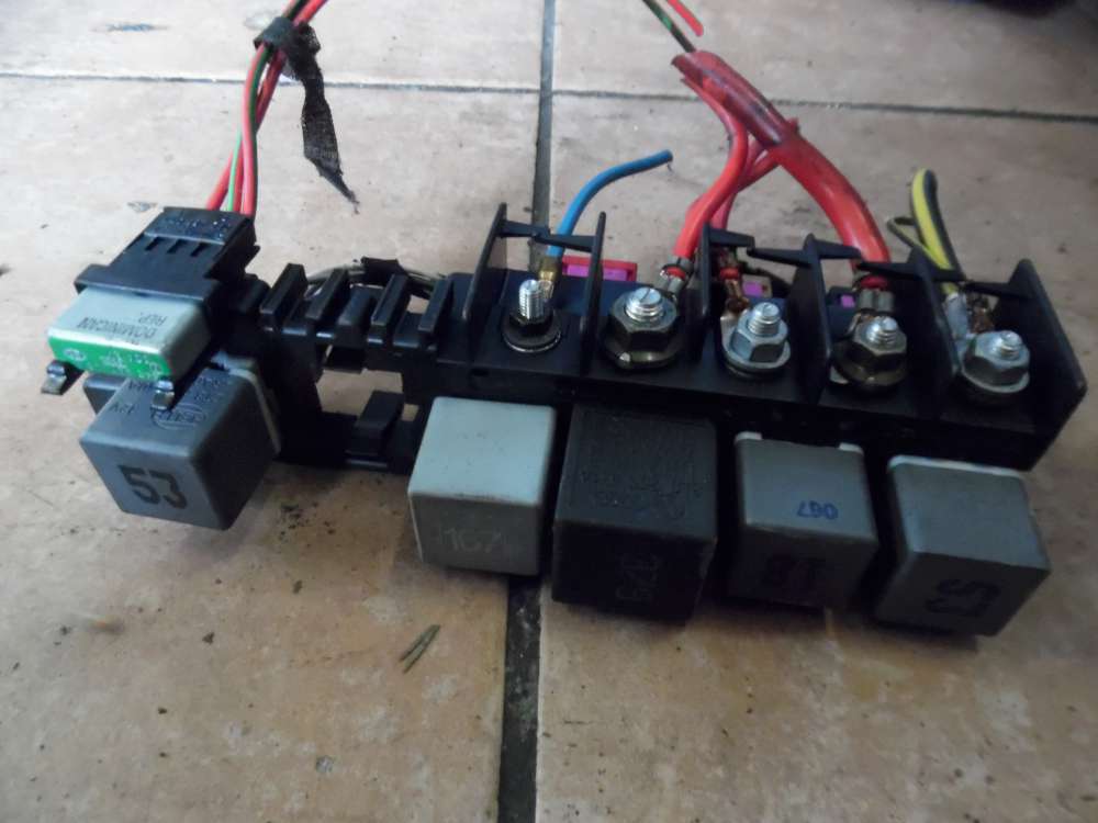 Audi A3 8L Sicherungskasten Relaiskasten 8L0941822