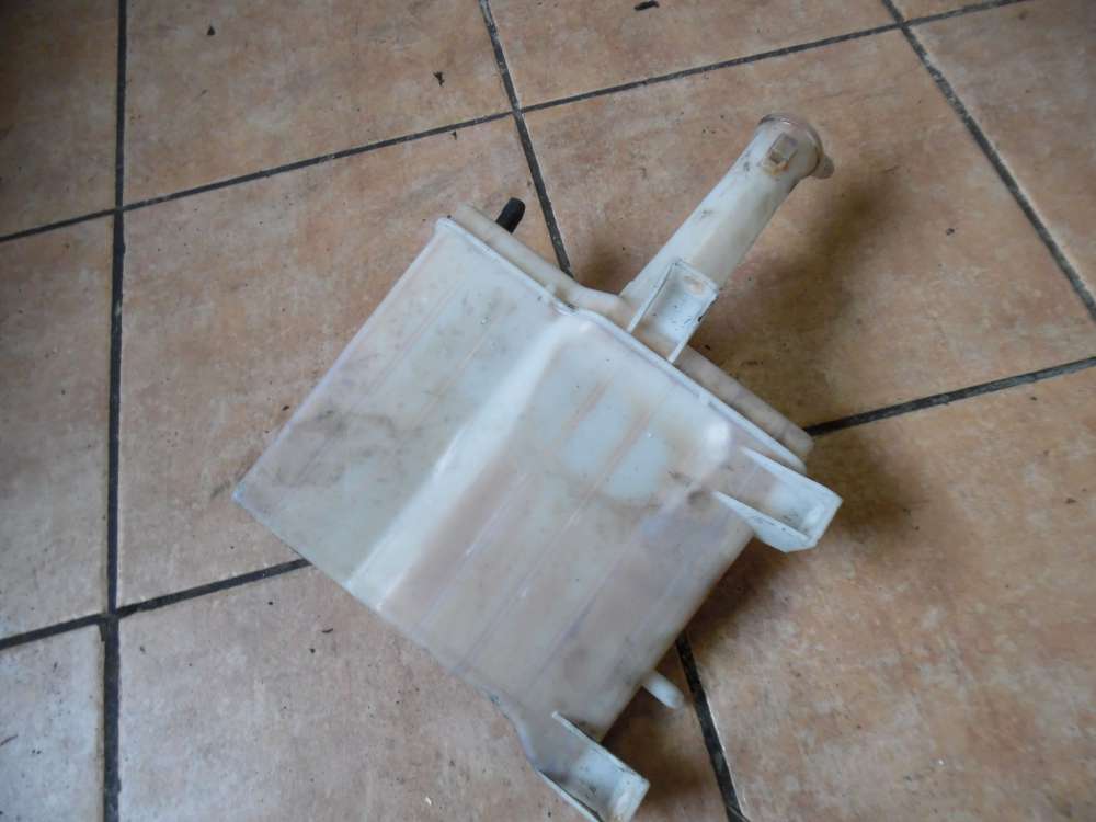 Mazda 626 Ausgleichsbeh�lter K�hlwasser 823021110 