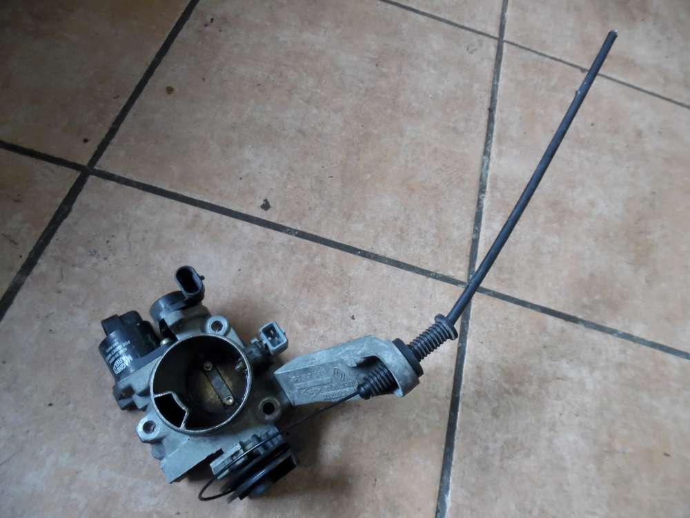 Renault Twingo I C06 Drosselklappe 102698A H873633