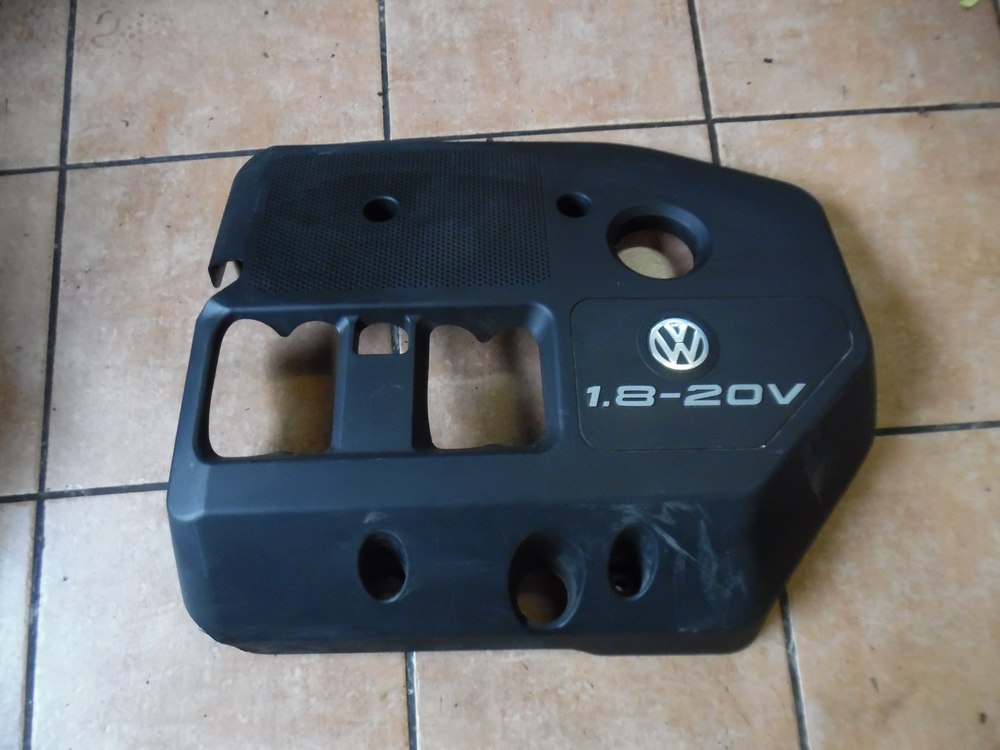VW Golf IV Motorabdeckung Abdeckung 06A103925