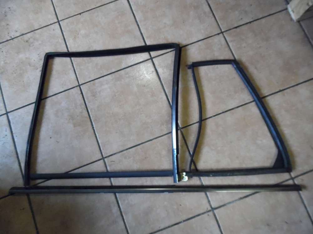 Mercedes E-Klasse W210 Fensterrahmen Trleiste Auen Hinten Links 