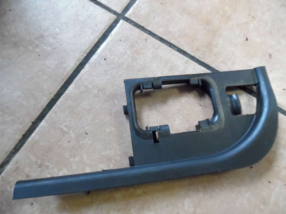 Mercedes E-Klasse W210 Batterieabdeckung A2106840065