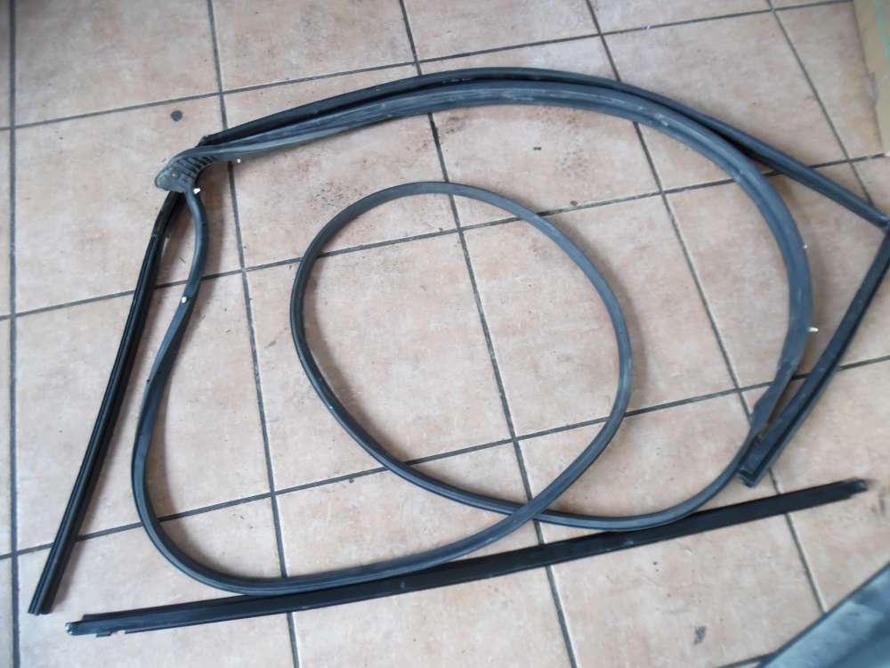 Nissan Micra K12 3-Trer Fensterdichtung Fensterleiste Vorne Rechts 