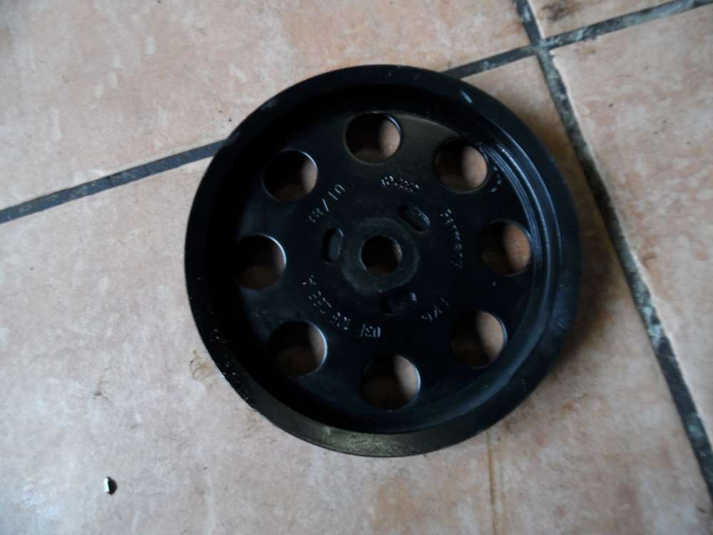 VW Golf IV Keilrippenriemenscheibe 03F105255A 