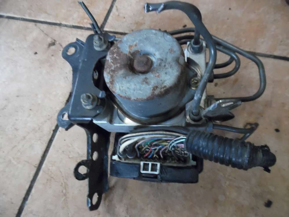 Toyota Yaris Verso P2 ABS Hydraulikblock Steuergert 89541-52230
