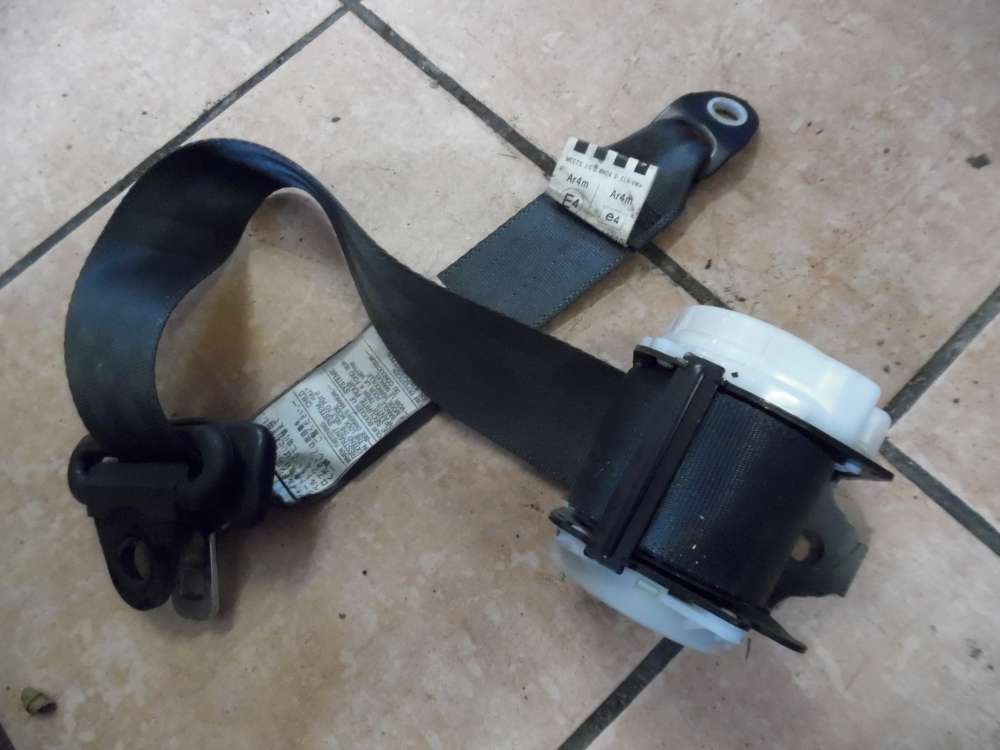 Toyota Yaris Verso P2 Gurt Sicherheitsgurt Hinten 0429020