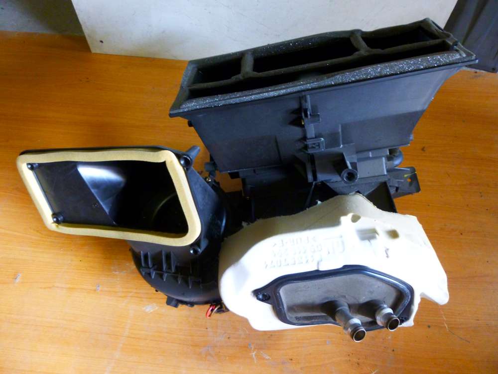 Opel Corsa C Wrmetauscher Heizungskasten Geblse 24431929 