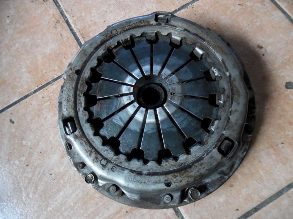 Toyota Yaris Verso P2 1.4D Kupplungssatz Druckplatte Schwungrad  