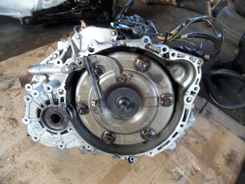 Volvo V70 II 2,4i Automatik Getriebe mit Drehmomentwandler 50SN 8636418/ 32000-43A012