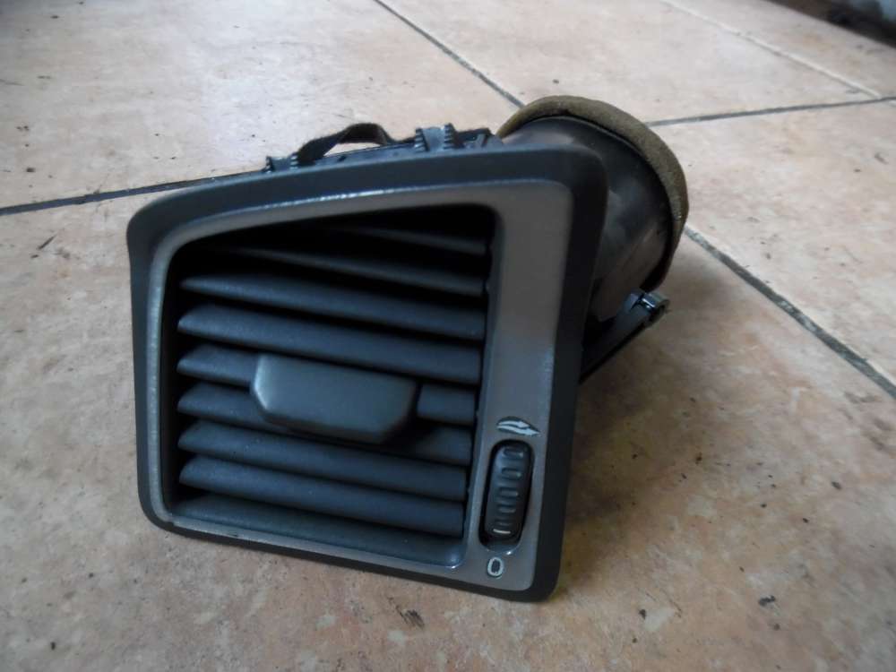 Volvo V70 II Luftdse Vorne Links 3409373