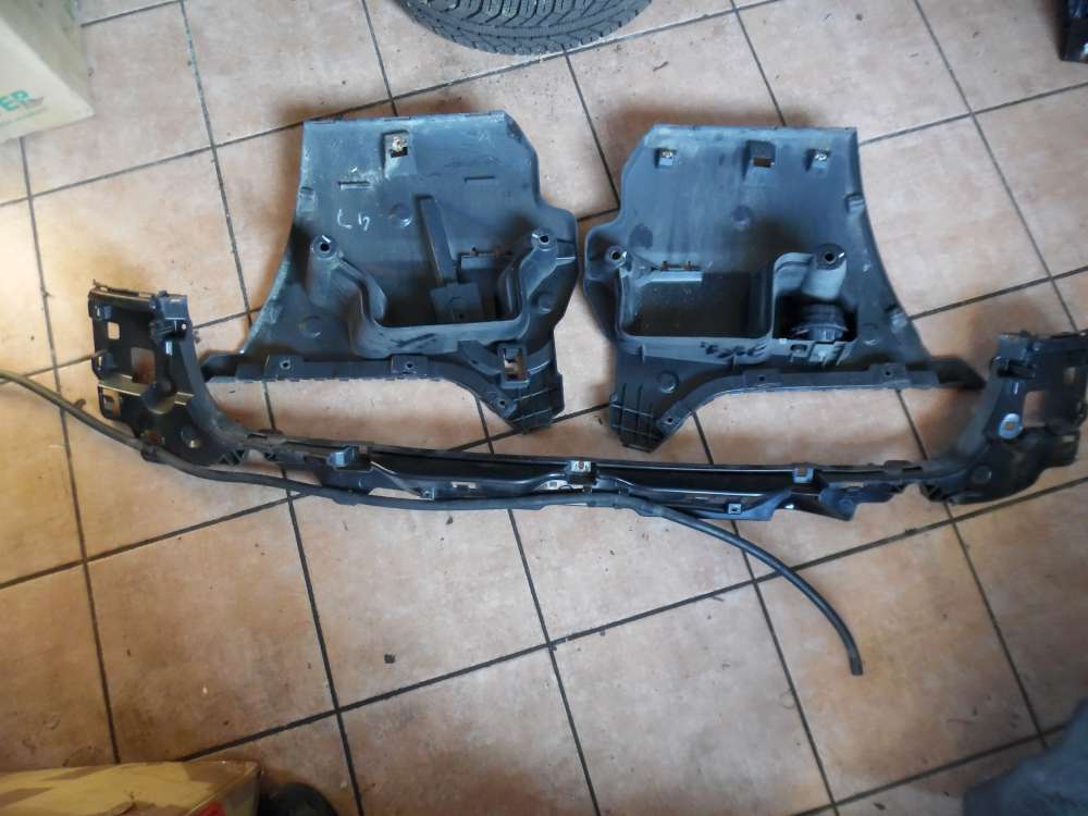 BMW 5er F11 Fhrung Stostangenhalter Hinten 7207109 /7207111/ 7207112 