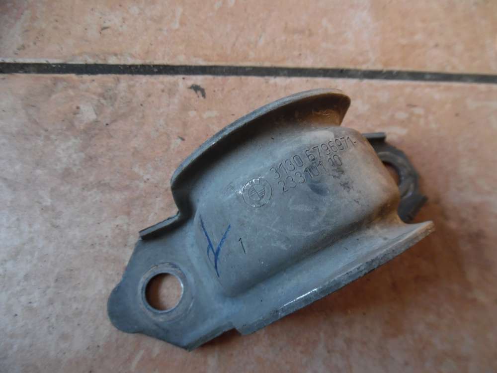 BMW 5er F11 Stabilisator Halter Vorne Rechts 31306796971 