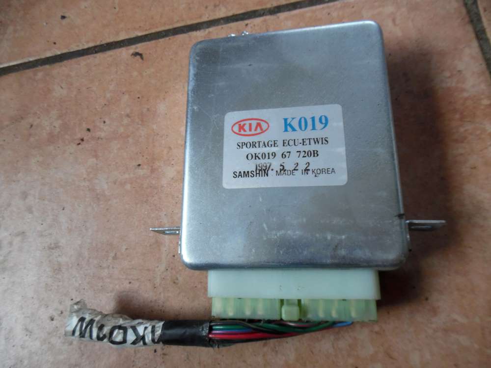 Kia Sportage I Steuerger�t 0K01967720B