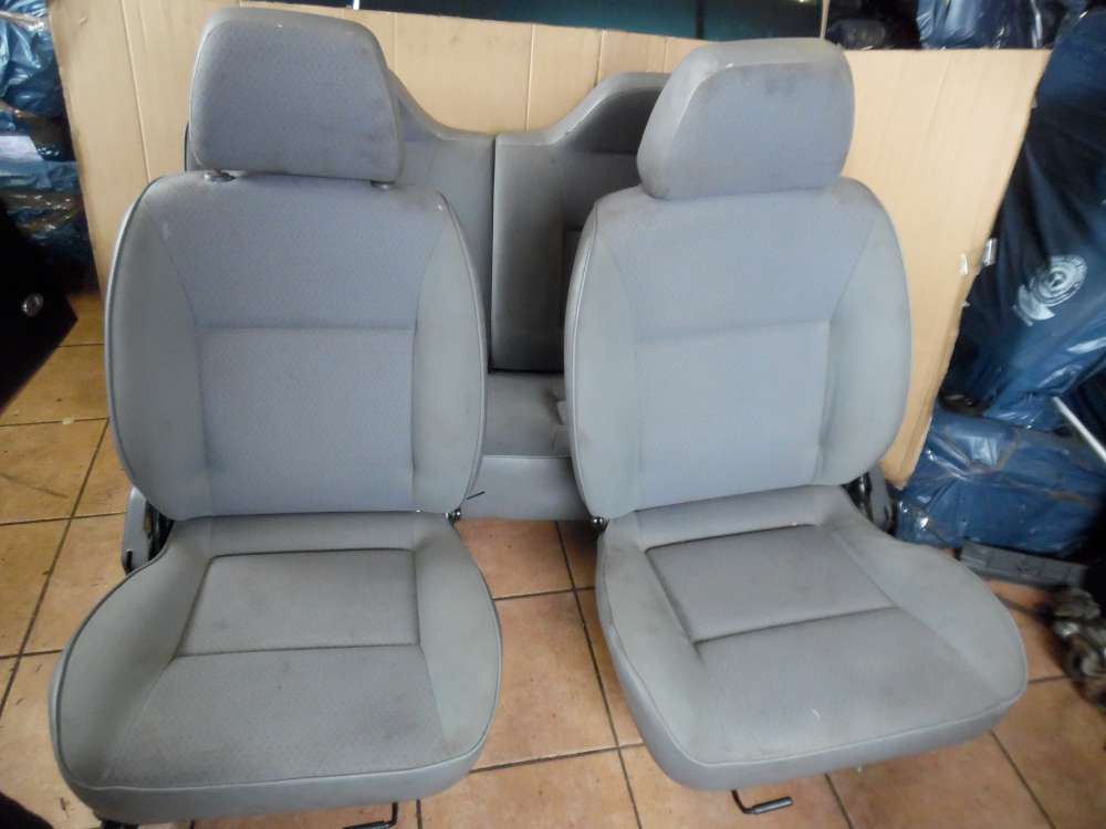 Kia Sportage I Sitze Innenausstattung Stoff grau 