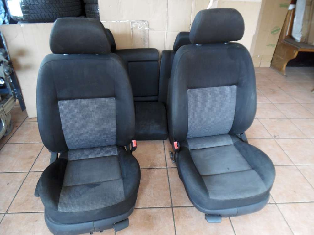 VW Golf IV Sitze Innenausstattung Stoff 