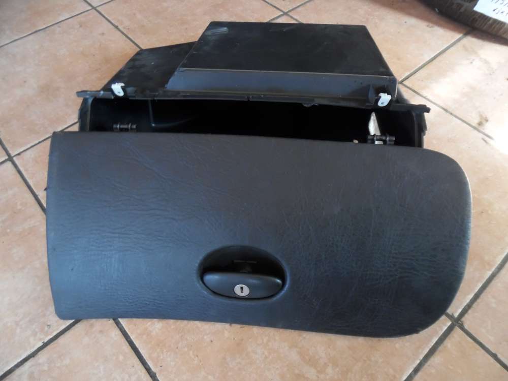 Peugeot 206 Handschuhfach Ablagefach 9624693380 / 96385873