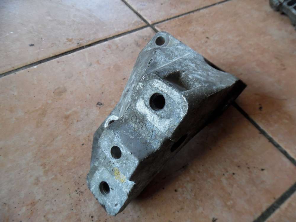 VW Golf IV Getriebehalter Halter 1J0199117