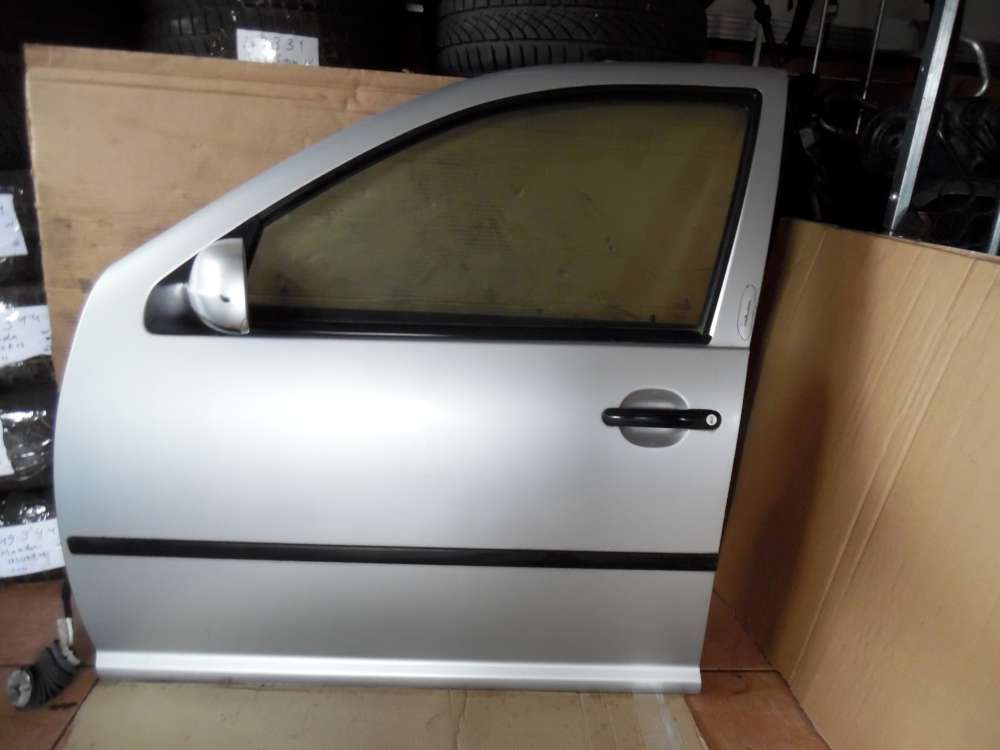 VW Golf IV Limo Tr Vorne Links silber : LA7W