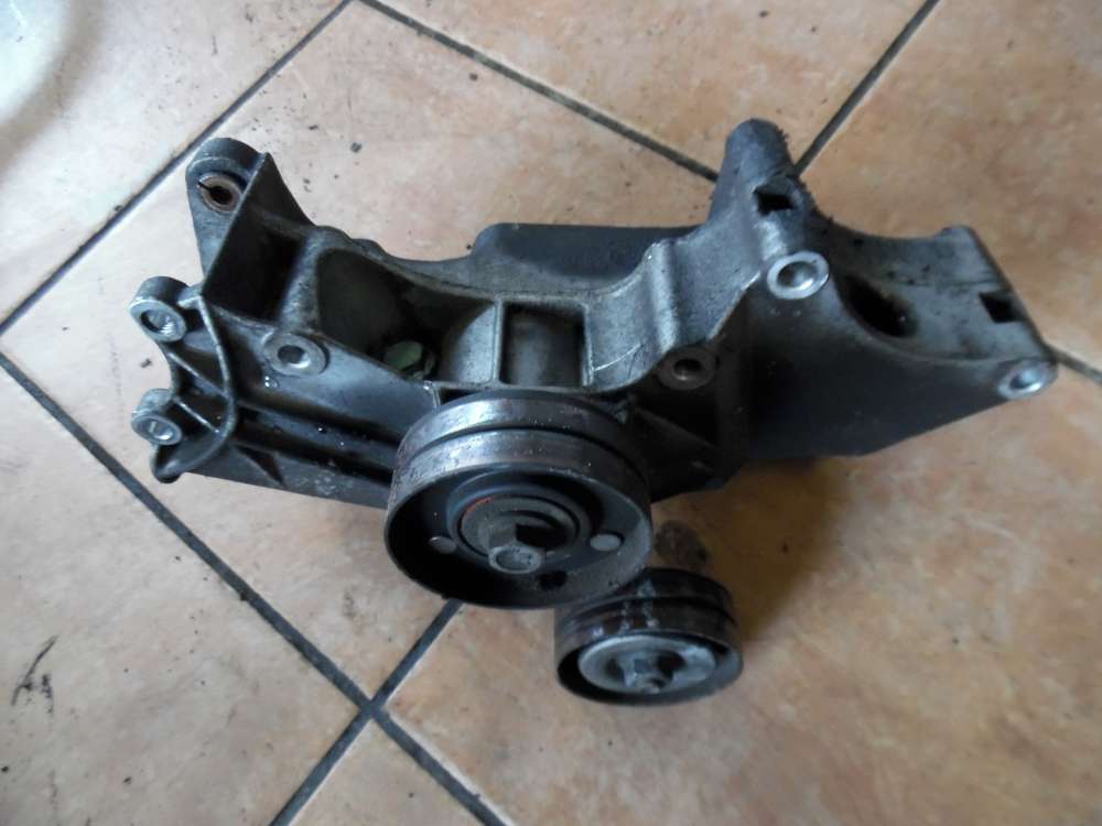 VW Golf IV 1,4 Aggregatetrger Halter Lichtmaschine 032145169